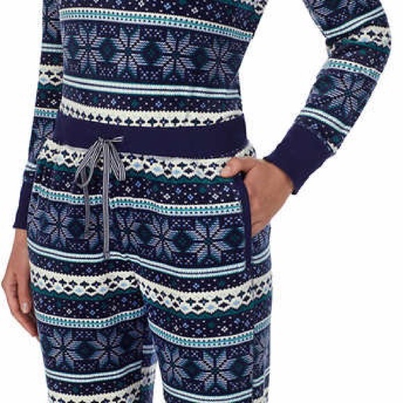 Nautica 2-Piece Fleece Pajamas Set - Picture 6 of 8